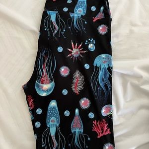 LulaRoe leggings - aquatic themed